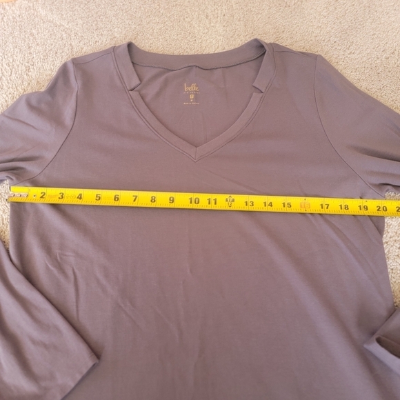 2/$20 Belle by Kim Gravel Long Sleeve Top M - Picture 5 of 10
